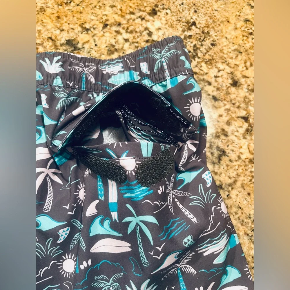 NWT O’Neill Men’s Smash Up Volley Boardshorts